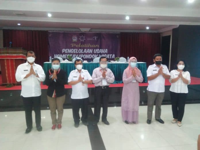 pemkab_toba_gelar_pelatihan_pengelolaan_usaha_homestay