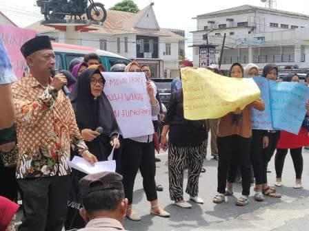 pemko_beri_tanggapan_terkait_masalah_tanah_wakaf_di_jalan_pane_siantar