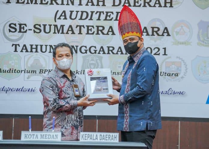 pemko_medan_kembali_raih_predikat_wtp_dari_bpk_ri