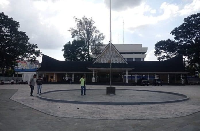 pemko_siantar_godok_serah_terima_alun_alun_lapangan_adam_malik