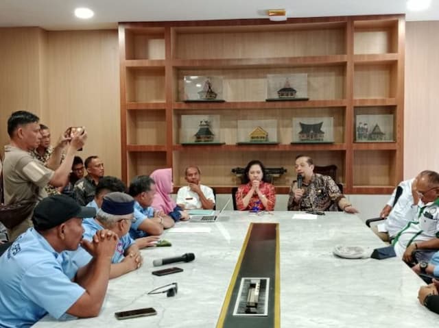 pemprov_didesak_cari_solusi_untuk_bayar_gaji_pekerja_pt_psu