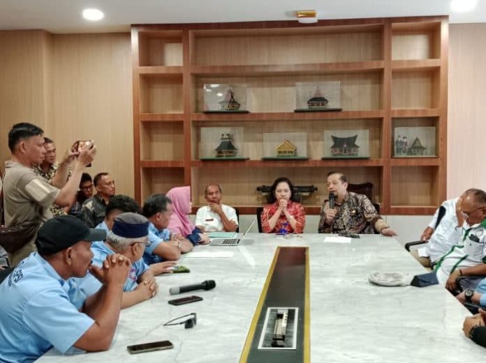 pemprov_didesak_cari_solusi_untuk_bayar_gaji_pekerja_pt_psu