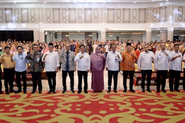 pemprov_sumut_dan_kemenkop_ukm_fasilitasi_1000_sertifikat_halal_gratis_untuk_umkm