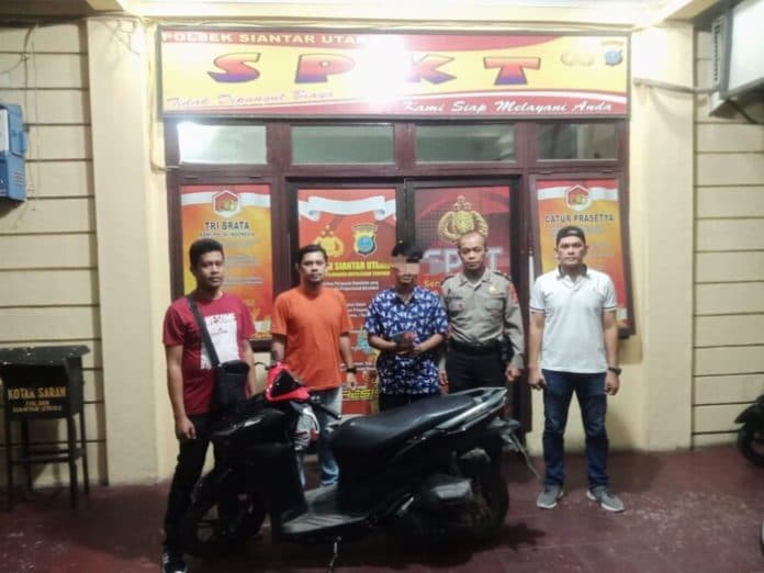 pencuri_tas_berisi_uang_dari_mobil_yang_berhenti_ditangkap_polsek_siantar_utara