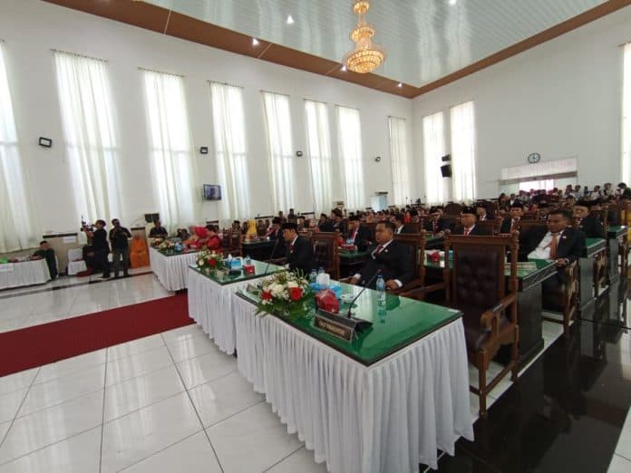 pendapatan_anggota_dprd_pematangsiantar_mencapai_rp_40_juta_per_bulan