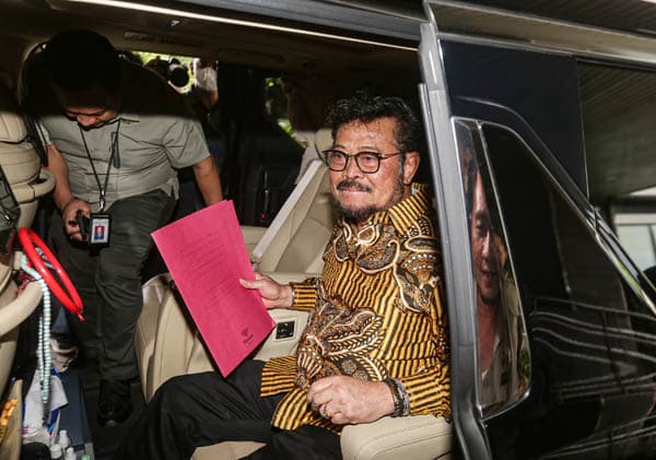 pengacara_syl_ungkap_ada_keterlibatan_petinggi_parpol_di_kasus_kementan