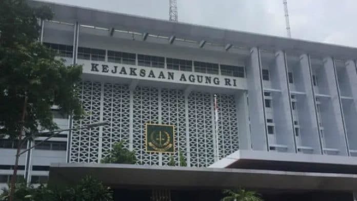pengamat_dukung_kejagung_usut_keberadaan_tambang_timah_ilegal_di_babel