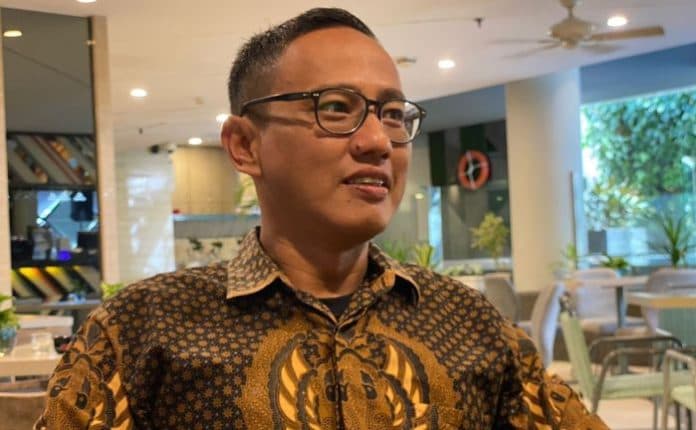 pengamat_rupiah_menguat_pekerja_di_luar_negeri_akan_alami_kerugian