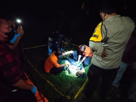 pengangon_kambing_temukan_mr_x_di_pinggir_sungai_deli_serdang