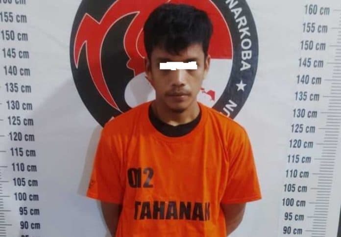 pengedar_narkoba_ditangkap_dari_ujung_padang_2028_gram_sabu_diamankan
