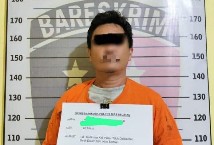 pengedar_sabu_dibekuk_di_nisel_uang_hingga_septor_disita