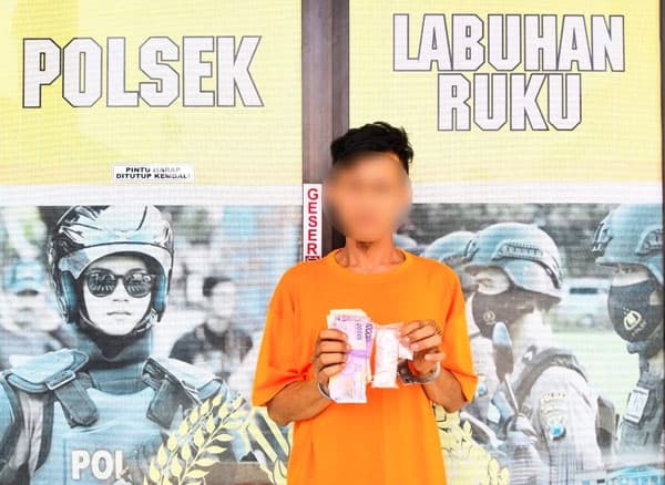 pengedar_sabu_tanjung_tiram_diciduk_depan_rumah_orang_tua