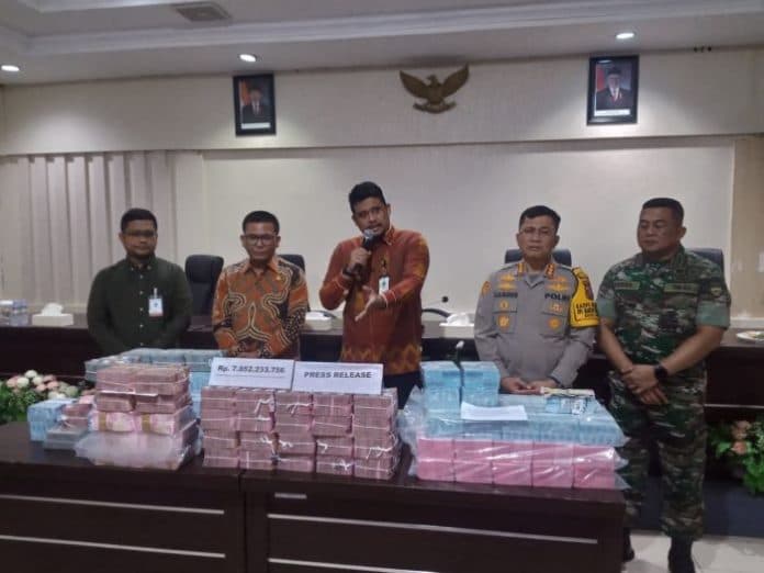 pengembalian_selesai_lampu_pocong_akan_mulai_dibongkar_malam_ini