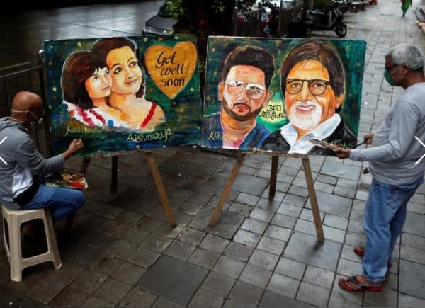 penggemar_di_india_berdoa_keluarga_amitabh_bachchan_pulih_dari_covid_19