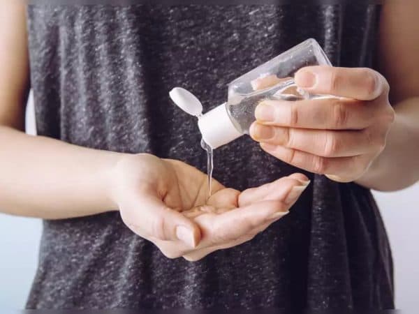 penggunaan_hand_sanitizer_ini_efeknya_pada_kulit_tangan