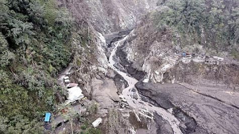 pengungsi_banjir_lahar_dingin_gunung_semeru_capai_393_jiwa
