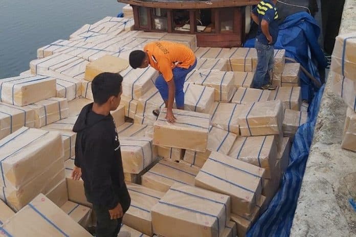 penyelundupan_10_juta_batang_rokok_ilegal_asal_thailand_digagalkan