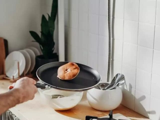 peralatan_memasak_dari_logam_berbahaya_yang_harus_anda_hindari