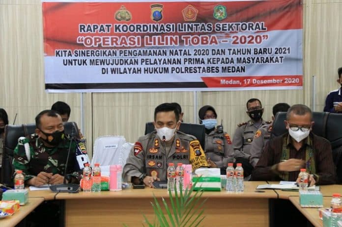 perayaan_natal_dan_tahun_baru_terapkan_prokes_dilarang_berkerumun