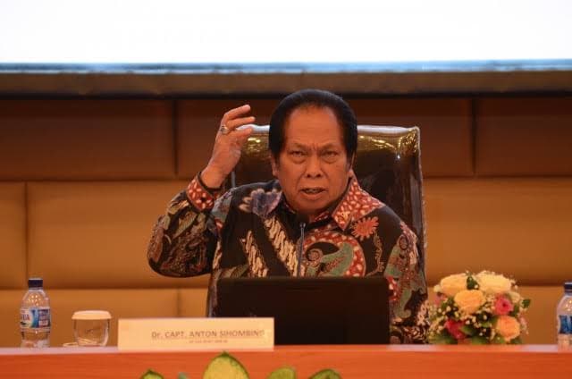 pergantian_ketua_umum_golkar_anthon_sihombing_airlangga_memungkinkan_dua_kali