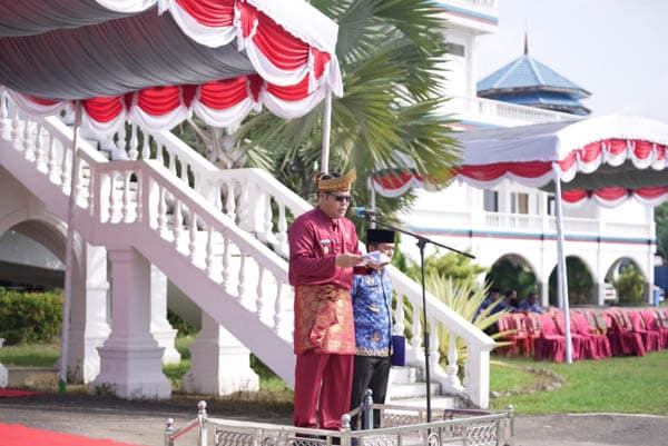 peringatan_hardiknas_di_labusel_mendikbudristek_pandemi_beri_kesempatan_mengakselerasi_perubahan