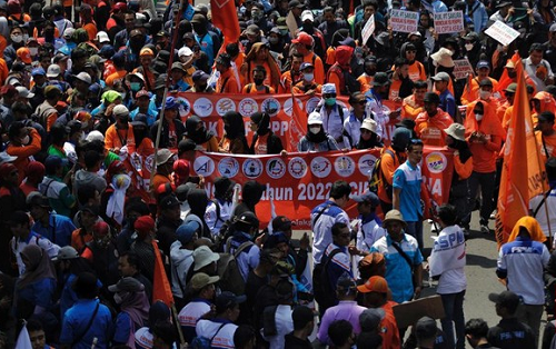 peringati_hari_buruh_kspsi_sebut_50_ribu_massa_buruh_demo_ke_senayan