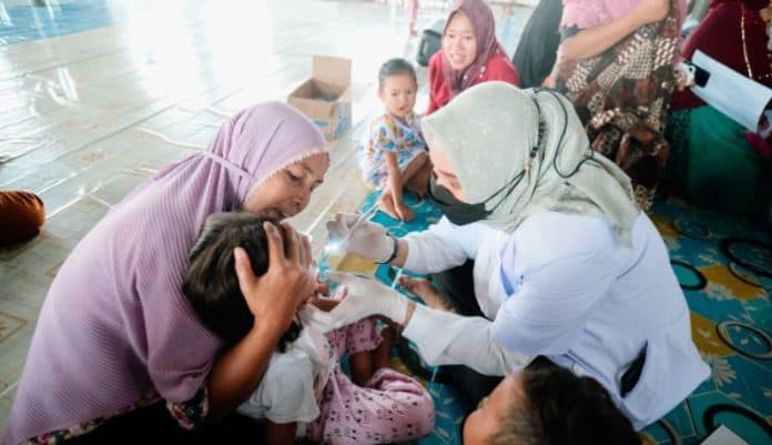peringati_hari_buruh_pertamina_beri_pengobatan_gratis_di_belawan