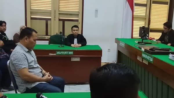 perkara_hutan_tele_samosir_eks_camat_harian_dipenjara_16_bulan
