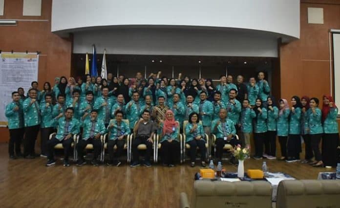 perkuat_wbk_fmipa_unimed_laksanakan_tanda_tangan_fakta_integritas
