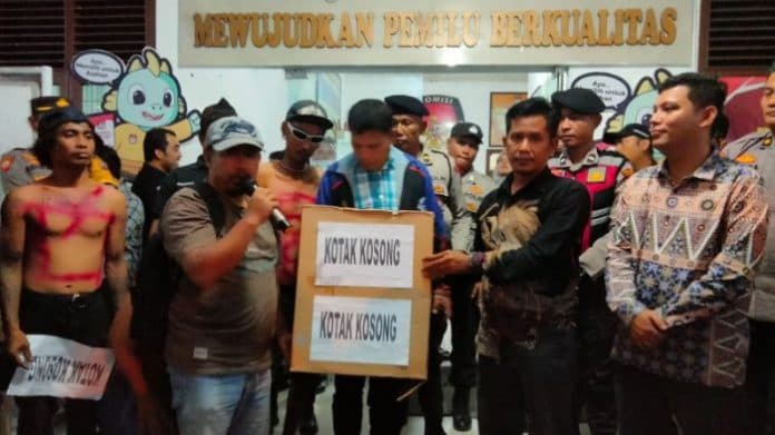 perpanjangan_pendaftaran_kotak_kosong_didaftarkan_masyarakat_ke_kpu_asahan