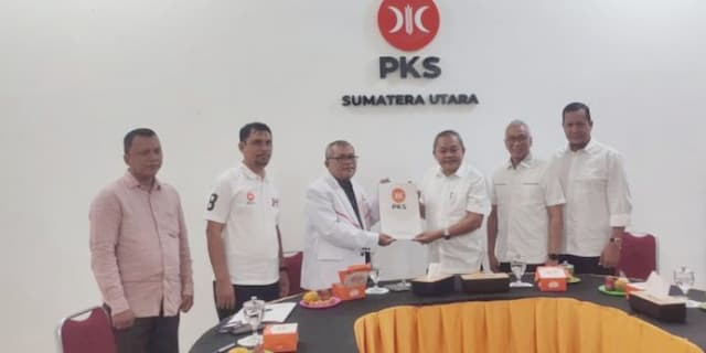 pertama_ambil_formulir_pks_sebut_peluang_edy_rahmayadi_diusung_menjadi_cagubsu_besar