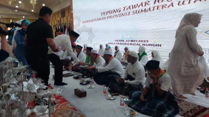 pesan_edy_rahmayadi_untuk_jemaah_calon_haji_sumut_jaga_kesehatan_manfaatkan_waktu_untuk_benar_benar_beribadah