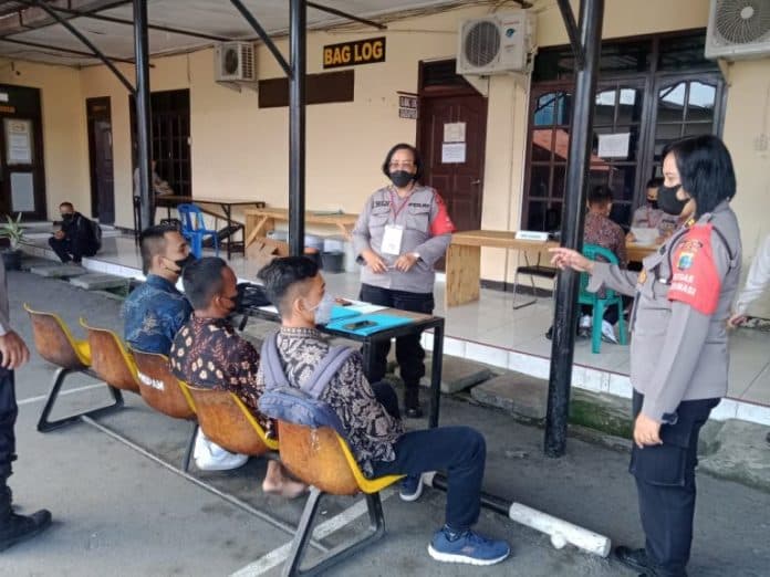 peserta_seleksi_casis_polri_di_polres_tebing_tinggi_dapat_dampingan_psikologis