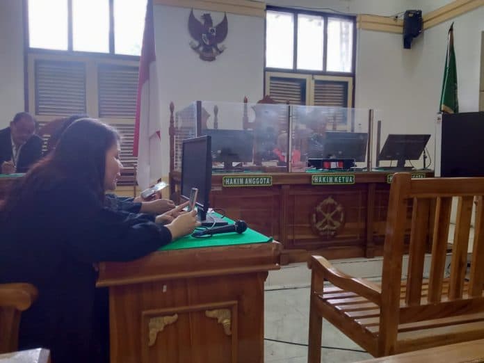 petani_asal_aceh_nyambi_jadi_kurir_sabu_dituntut_20_tahun_penjara