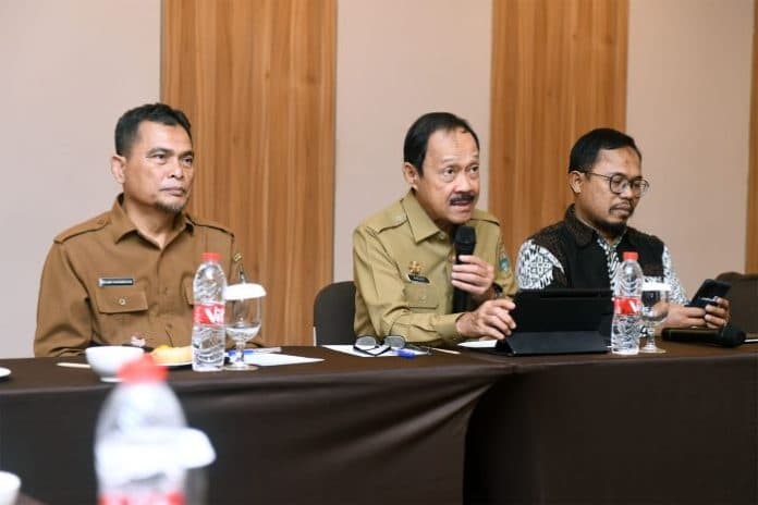 petugas_pemilu_dan_pilkada_2024_harus_terdaftar_jkn_dan_skrining_kesehatan