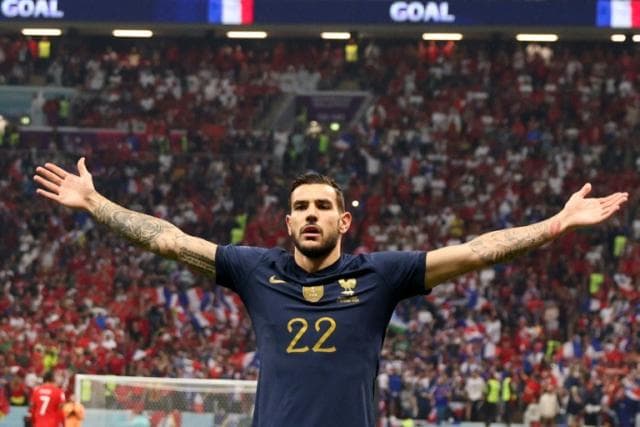 piala_dunia_bek_prancis_tak_takut_dengan_messi
