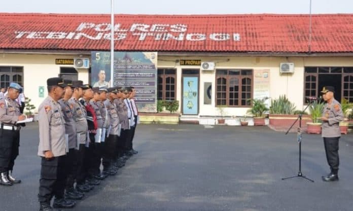 pimpin_apel_perdana_kapolres_tebing_tinggi_laksanakan_tugas_dengan_tulus