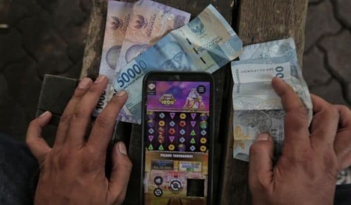 pinjol_dan_judi_online_picu_peningkatan_klaim_asuransi