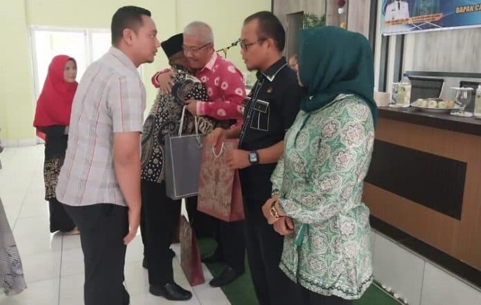 pisah_sambut_camat_beringin_begini_perjalanan_karir_iskandar_sayuti