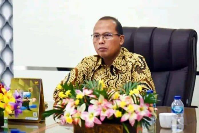 pj_bupati_tapteng_klarifikasi_video_sudutkan_wartawan_dan_lsm