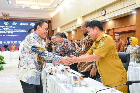 pj_gubernur_sumut_komit_tingkatkan_kualitas_keuangan_daerah