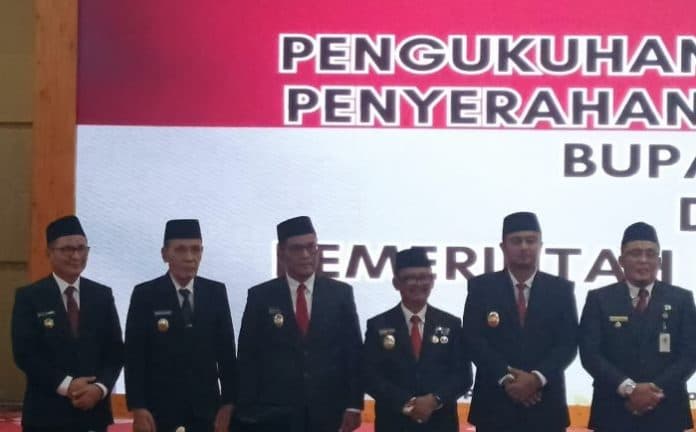 pj_gubernur_sumut_resmi_kukuhkan_enam_plt_kepala_daerah