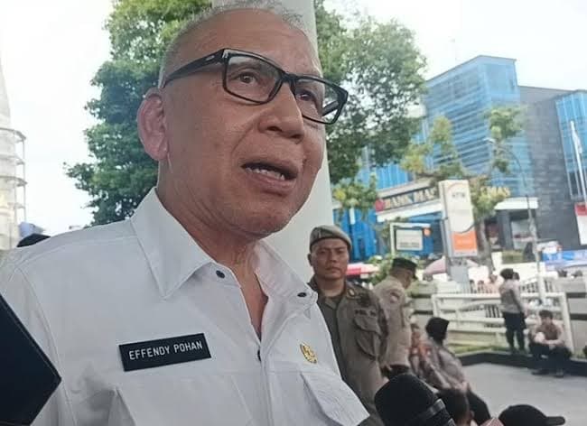 pj_gubsu_agus_fatoni_tunaikan_umrah_pj_sekda_pegang_kendali_sementara_pemprovsu