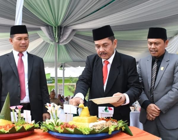 pj_wali_kota_tebing_tinggi_hadiri_peringatan_hab_ke_77_kemenag_di_man