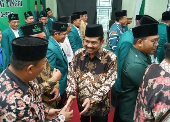 pj_wali_kota_tebing_tinggi_harap_kerjasama_dengan_pd_al_washliyah_dalam_membangun_umat