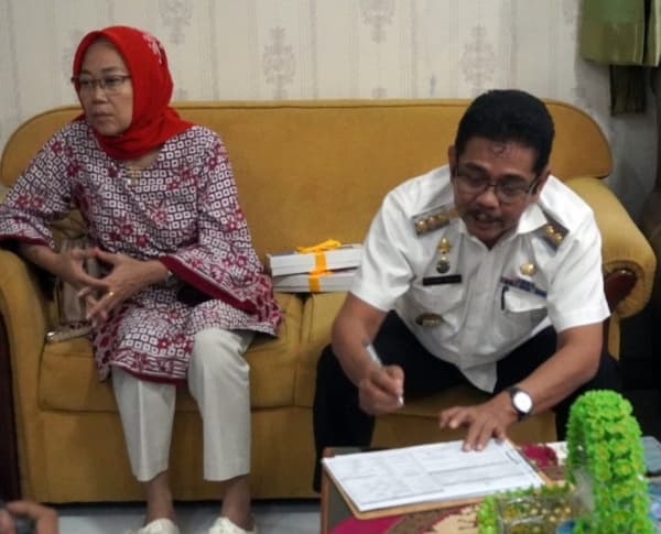pj_wali_kota_tebing_tinggi_lakukan_pengisian_data_regsosek_2022