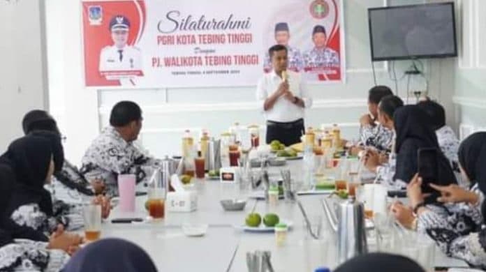 pj_wali_kota_tebing_tinggi_sebut_pendidikan_salah_satu_program_prioritas