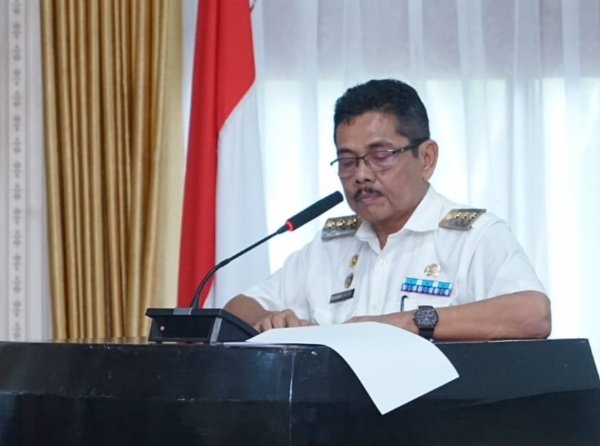 pj_walikota_tebing_tinggi_sampaikan_nota_jawaban_6_fraksi_dprd