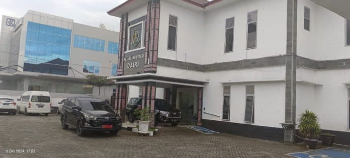 pjs_bupati_pakpak_bharat_datangi_kantor_kejari_dairi_ini_yang_dibahas