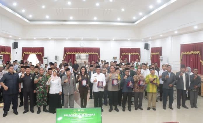pjs_bupati_sergai_ajak_masyarakat_sukseskan_pilkada_2024_yang_aman_dan_damai